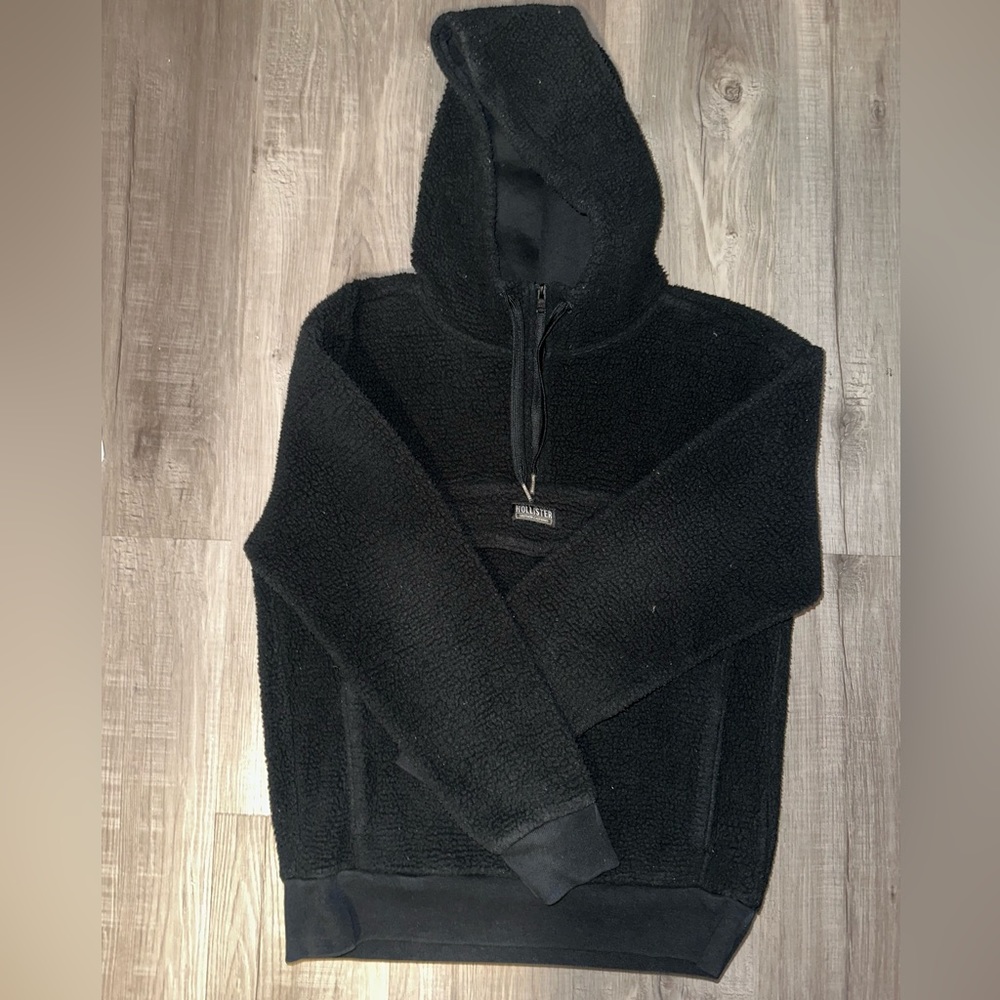 Hollister Mens black Sherpa quarter zip pullover